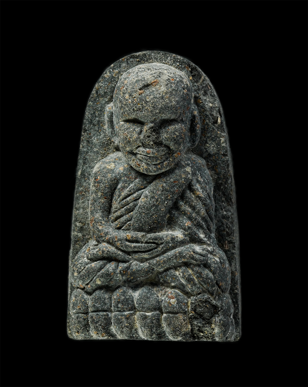 พระผงกล่องขาว17 (197)p.jpg - หลวงปู่ทวดเนื้อว่านผสมผงเหล็กไหล พิมพ์พระรอด พิมพ์กลาง วัดห้วยมงคล​ จ.ประจวบคีรีขันธ์ ปี2537 พระเก่าสวย มวลสารดี พุทธคุณรอบด้าน เด่นแคล้วคลาด ปลอดภัย | https://kamulet.in.th